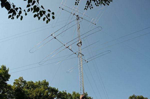Antenna Projects - Removing Lower SteppIR Yagi From Tower