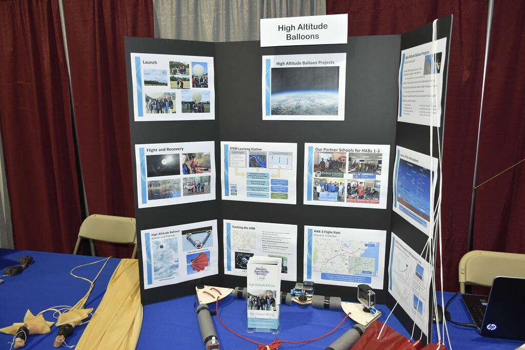 HamXposition - High Altitude Balloon Display