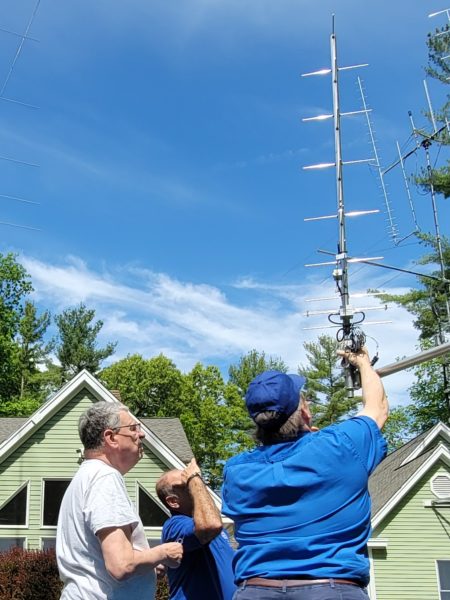 Field Day Satellite Station - Installing 70cm antenna