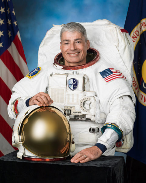 Astronaut Mark VandeHei KG5GNP